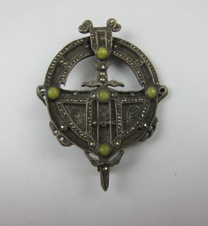 Stylish silver brooch
