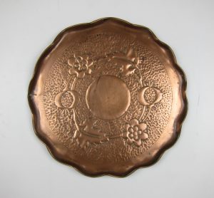 Arts & Crafts charger
